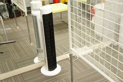 感染症対策として全室に送風機と手指消毒液を設置。 - はいから個室スタジオ　大森店 Cスタジオ／個人練習専用の個室～楽器・ダンス・ バレエ・ ヨガの設備の写真