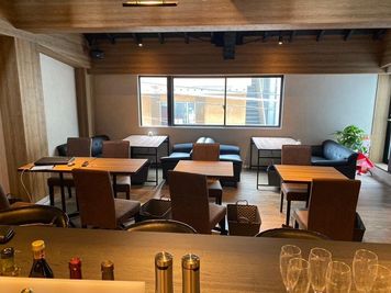 三田駅近くのお洒落なBARレストランです✨
交流会や懇親会、その他撮影等にもオススメです！ - Relax one 三田 Relax one 三田｜イベント・撮影可📷の室内の写真