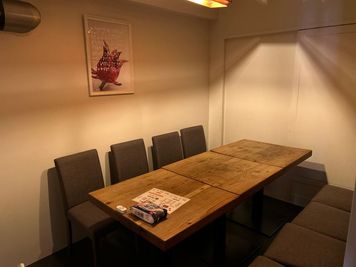 個室８名席 - TACOYAKI BAL くるり キッチン、個室、テラス付きレンタルスペースの室内の写真
