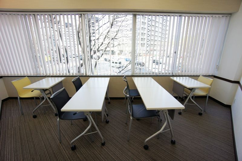 第1会議室【室料30%オフ】  - 名古屋会議室 名古屋伏見駅前店