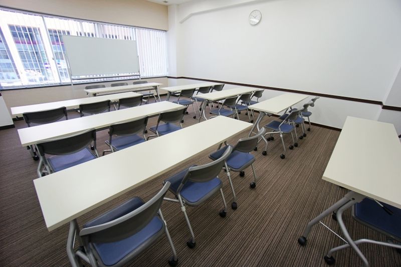 第4会議室【室料30%オフ】  - 名古屋会議室 名古屋伏見駅前店
