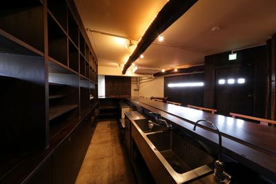 キッチン - STUDIO SUN 大きなBarカウンターが特徴 キッチン付きレンタルスペースの設備の写真