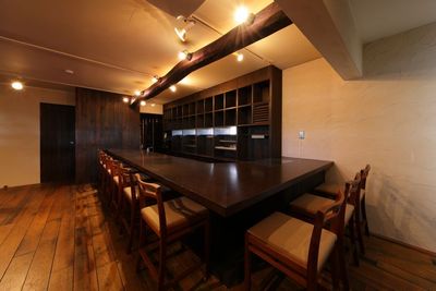 STUDIO SUN 大きなBarカウンターが特徴 キッチン付きレンタルスペースの室内の写真