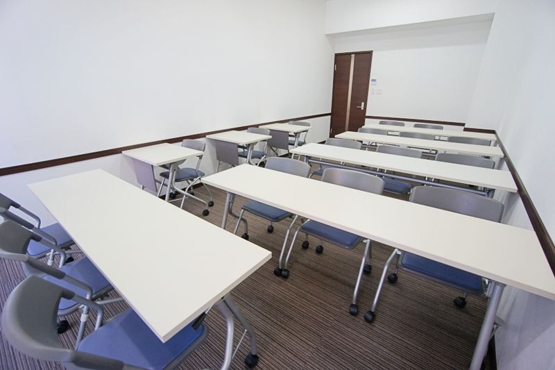 第5会議室【室料30%オフ】  - 名古屋会議室 名古屋伏見駅前店