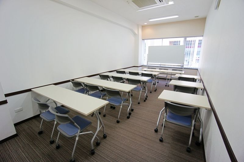 第5会議室【室料30%オフ】  - 名古屋会議室 名古屋伏見駅前店