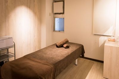 広々としてシンプルな個室ルーム - 好アクセス◎広々個室　レンタルサロン Rental Salon  Bjの室内の写真
