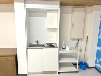 ミニキッチン付きです。 - 高知市帯屋町 オビヤギルド 帯屋町の中心にある貸しホールの設備の写真