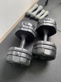 ダンベル
MAX 20kg×2
MAX 8kg×2
2kg×2
1kg×2 - 貸切レンタルジム武蔵小山(スミスマシン×サンドバッグ) 【駅徒歩２分/超高濃度水素水飲み放題】レンタルジムHBT武蔵小山の設備の写真