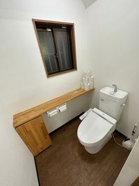 BIZ CAMP BASE 多目的レンタルスペース　キッチン、バスルーム付の室内の写真