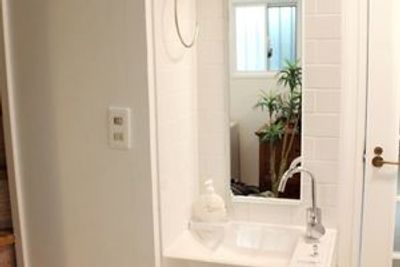 手洗い場（１階の廊下） - 池尻セレクトハウス 池尻セレクトハウス（ハウススタジオ）の設備の写真