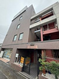 【建物外観】エレベーターで4階までお上がりください。（正面にらあめん花月さんがございます。） - shiro町田 町田駅で人気なレンタルスペース【shiro町田】の外観の写真