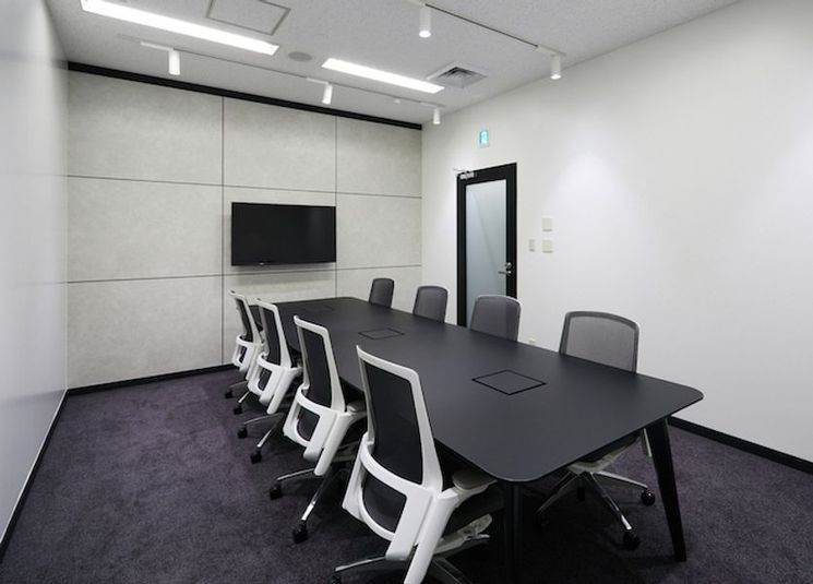 【4000円/時間】壁面がホワイトボード仕様　8名用「会議室A」 - WAW品川インターシティフロント