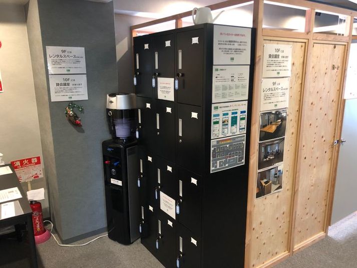 【R-1】 ２名料金_広い完全個室ブース_神戸駅前スキマ - 神戸駅前コワーキングスペース Suki_ma（スキマ）