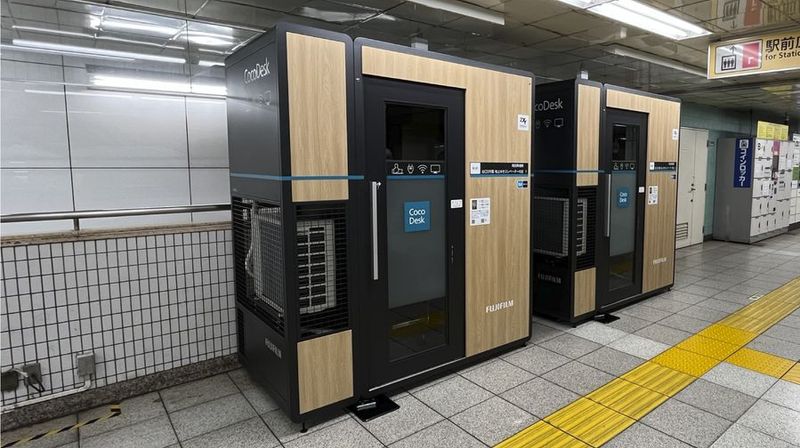 [RI-01] 高田馬場駅　出口3方面 エレベーター付近　１番ブースの外観 - CocoDesk [RI-01] 高田馬場駅　出口3方面 エレベーター付近　１番ブース CocoDesk [RI-01]の外観の写真