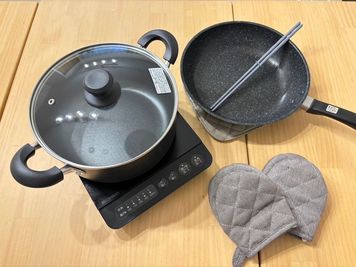 鍋、フライパン、IHコンロ、鍋敷き、鍋用ミトン部屋の備え付きコンロは使用できません - 【曽根崎】東梅田4分✨デート💖誕生日会🎂推し活💖 2SN 東梅田4分💖誕生日会•推し活•デートの室内の写真