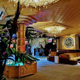 内景 - カラオケclubNOVA 飲み放題プランありのパーティーイベントスペースNOVAの室内の写真