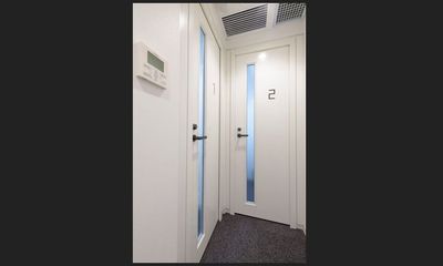 ZXY 座間 ZXY（ジザイ）座間  2号室の入口の写真