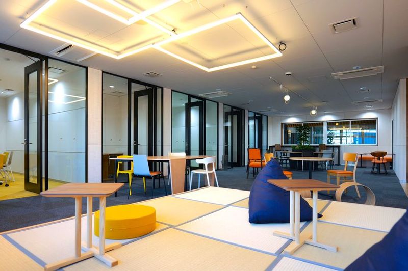 ☆小松駅直結の貸し会議室☆Zoom会議にも/ミーティングルーム2 - Komatsu 九「CO-WORKING AREA」
