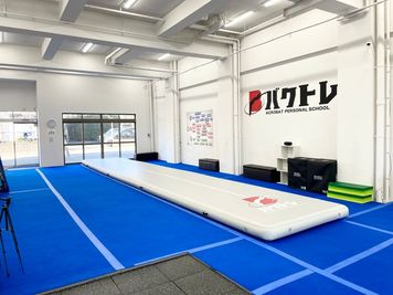 体操教室のレンタルスタジオ/24H利用可 アクロバット練習にぴったりな体操教室のレンタルスタジオの室内の写真