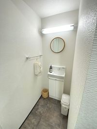 minoriba_姫路駅前町店 レンタルサロン　ネイルスペースの室内の写真