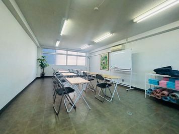 Sunny Yoga高田馬場店 高田馬場　会議室の室内の写真