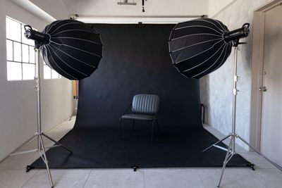 黒ホリ - studio owl（スタジオオウル）浅草橋店 かすみ草を敷き詰めドライフラワーに囲まれたデザイナーズスタジオの設備の写真