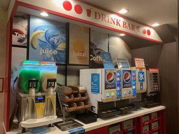 カラオケビッグエコー 博多筑紫口２号店 《1～4名用》カラオケルーム【サイズS】の室内の写真