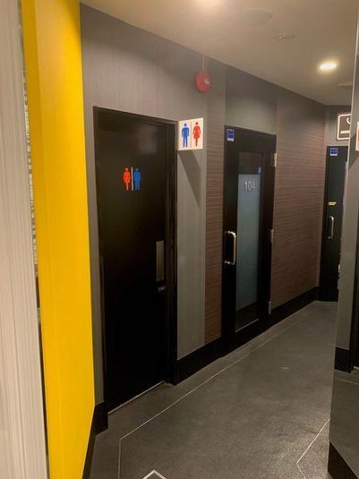 《5～8名用》カラオケルーム【サイズM】 - カラオケビッグエコー 博多筑紫口２号店