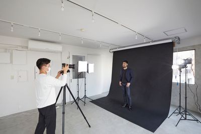 背景紙を使って本格的な撮影も可能です！ - Share-no-wa Studio　JR大塚駅前店 Share-no-wa Studio（シェアノワ）JR大塚駅前店の室内の写真