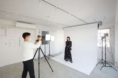 背景紙を使って本格的な撮影も可能です！ - Share-no-wa Studio　JR大塚駅前店 Share-no-wa Studio（シェアノワ）JR大塚駅前店の室内の写真