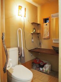 トイレの洗面台は天然大理石、床は天然の竹タイルで、落ち着けます。 - 貸スペース谷中にゃんとも レンタルスペース、レンタルサロンの室内の写真