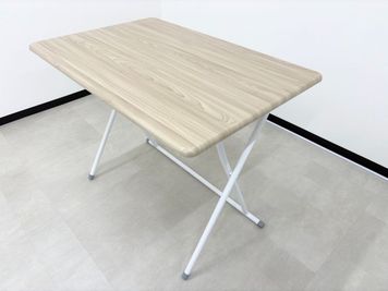 テーブル - レンタルスタジオ「NORTHSPIN」すすきの 【札幌中心部の格安】レンタルスタジオ「NORTHSPIN」　の設備の写真