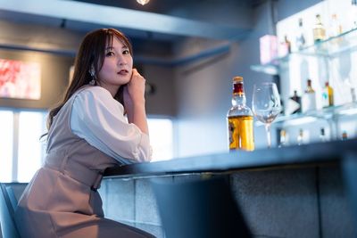 ポートレート撮影にも人気です✨ - Relax BAR 人形町 Relax BAR 人形町｜イベント・撮影利用可📷の室内の写真