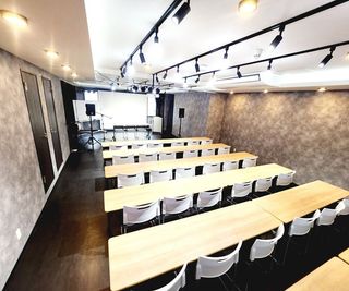 なにわGROWUP なにわGROWUP　大阪 梅田 難波 心斎橋 天王寺の室内の写真
