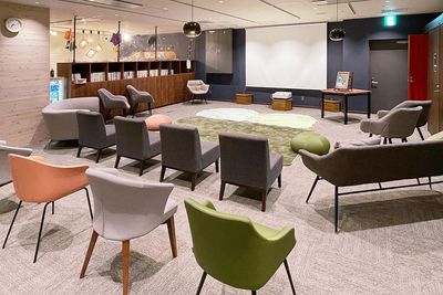 上映会・鑑賞会、展示販売会、イベント会場、飲食持ち込みのパーティーなどに - Space KURURU by Breath