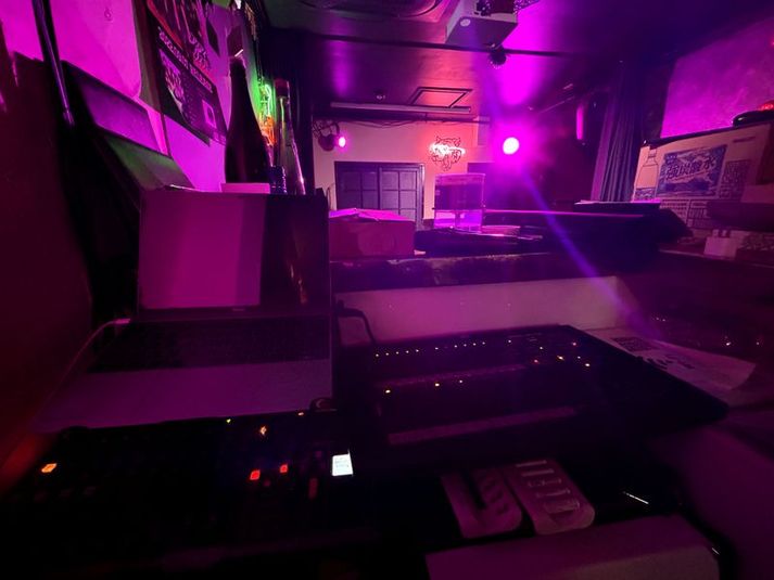 レトロカウンターBAR喫茶 - 夜喫茶アイアイタイガー 