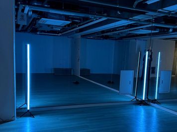LE Dライトあります。
ダンスの雰囲気作りにお使い下さい！ - studio 101 レンタルスタジオ１の設備の写真