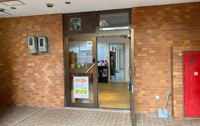 いいオフィス安里 by コワーキングスペース78 会議室5号室の入口の写真