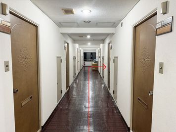 ワンコイン会議室 六本木の入口の写真