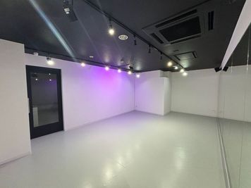 ZERO DANCE STUDIO 琴似スタジオ ZERO DANCE STUDIO　琴似スタジオの室内の写真