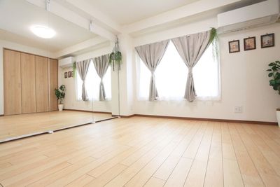 [NEW OPEN]　三軒茶屋駅徒歩2分！ヨガ、レッスン、パーソナルカラー診断、メイク、控室、撮影、ダンス(要確認)など用途様々 - レンタルスペース chillru　三軒茶屋