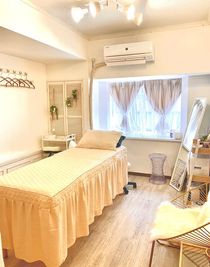レンタルサロンRocca【４０３】 名古屋 レンタルサロン│金山駅２分✨完全個室✨地域最安値！の室内の写真
