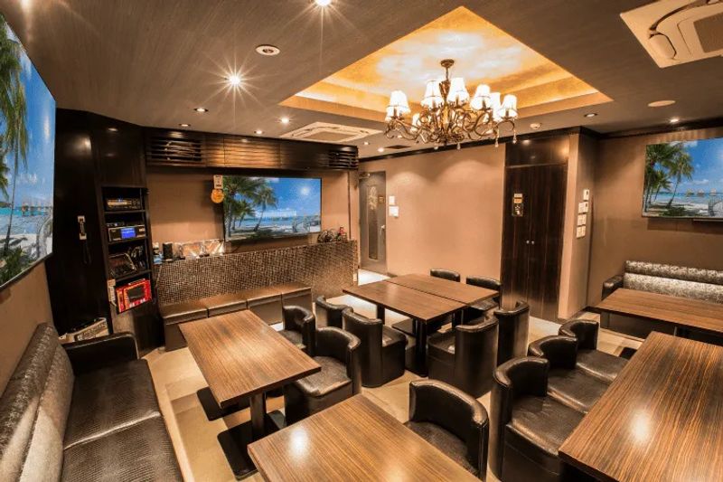 【7名用】カラオケルーム - カラオケパセラ池袋本店