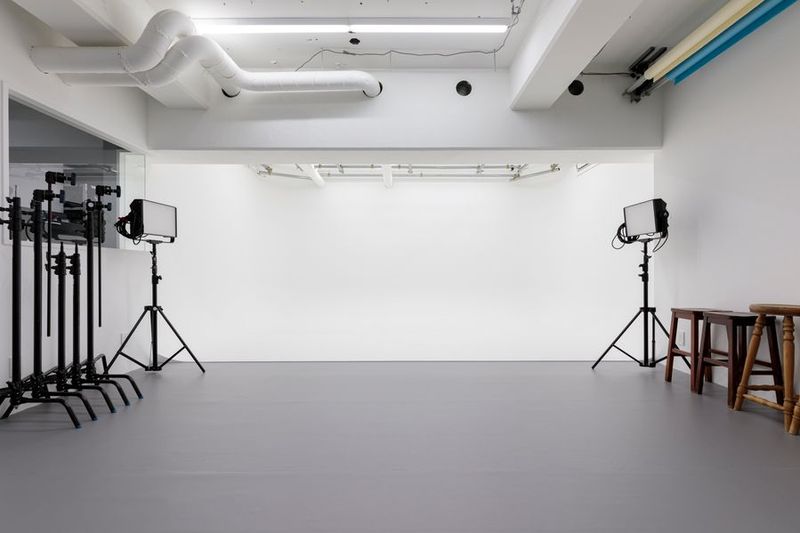 スタジオスペースと白ホリゾント - ハレノヒスタジオ初台の室内の写真