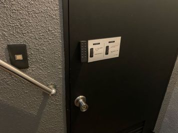 玄関＆スマートロック - DANCE SPACE 365 八王子店 🎉✨2周年記念✨DANCE SPACE 365【八王子】の入口の写真