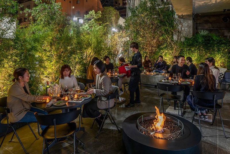 ホテル1階レストラン/カフェ/バーラウンジ - slash cafe&bar川崎