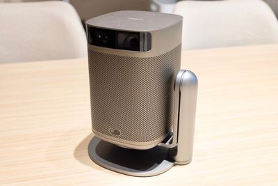 プロジェクターで動画鑑賞も🎞️ - パーティールームAivic池袋西口の設備の写真