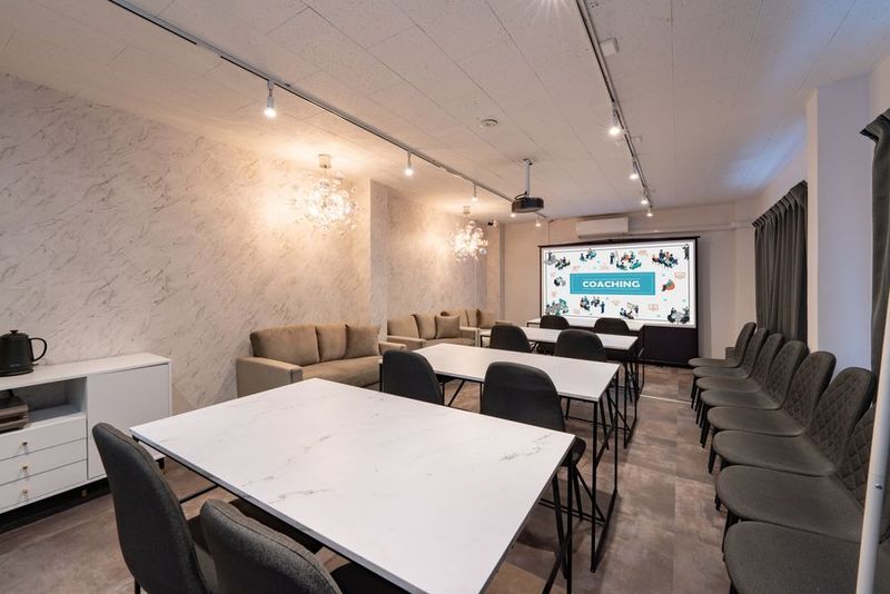 RAUM AKIBA - RAUM AKIBA