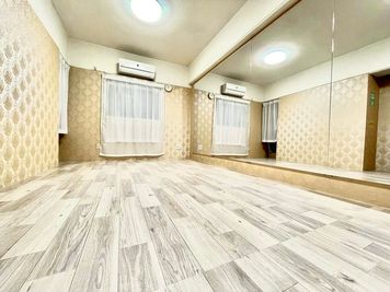 【栄駅から徒歩5分✨】少人数での利用に最適!ダンス・ヨガなどのフィットネス向けレンタルスタジオ⭐️ - Sky Studio栄