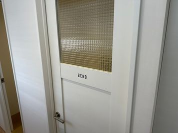 ８Knot五反野 1名個室＜BEND＞の室内の写真